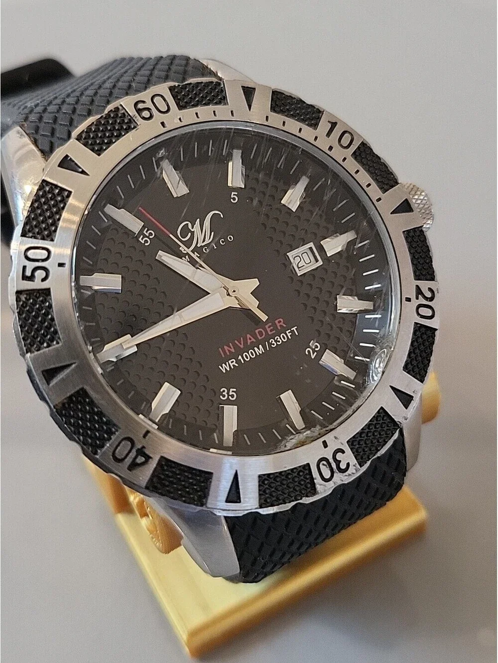 Magico Invader WR100m/330Ft Men's Wristwatch Black Silver Tone 49/52mm Works 9